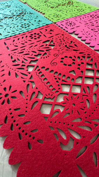 Close up on the detail of the placemats. Felt material.