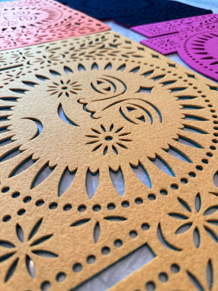 Up close image of yellow sol placemat