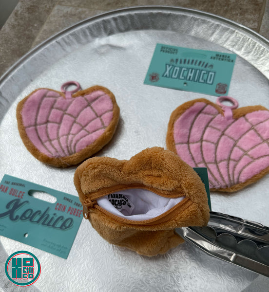 Plush heart concha coin purse open zipper view